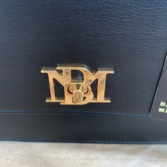 Badgley Mischka Flap Front Crossbody Black NEW - Picture 2 of 12